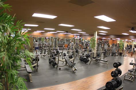 Our facility is fully equipped with a large cardio section, weight training section, and wide variety of group exercise. . Gyms in simi valley